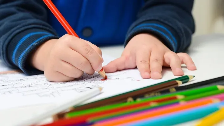 When should you start teaching colors?